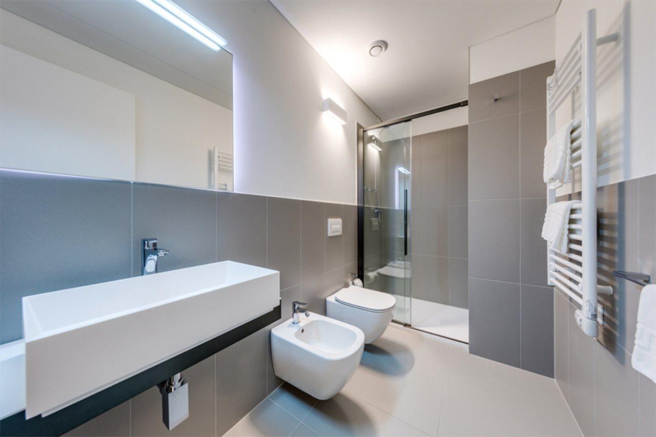 Sky Tower Suite Mestre Bagian luar foto